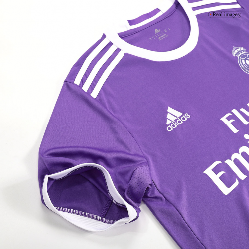 Real Madrid Retro Jersey Away 2016/17